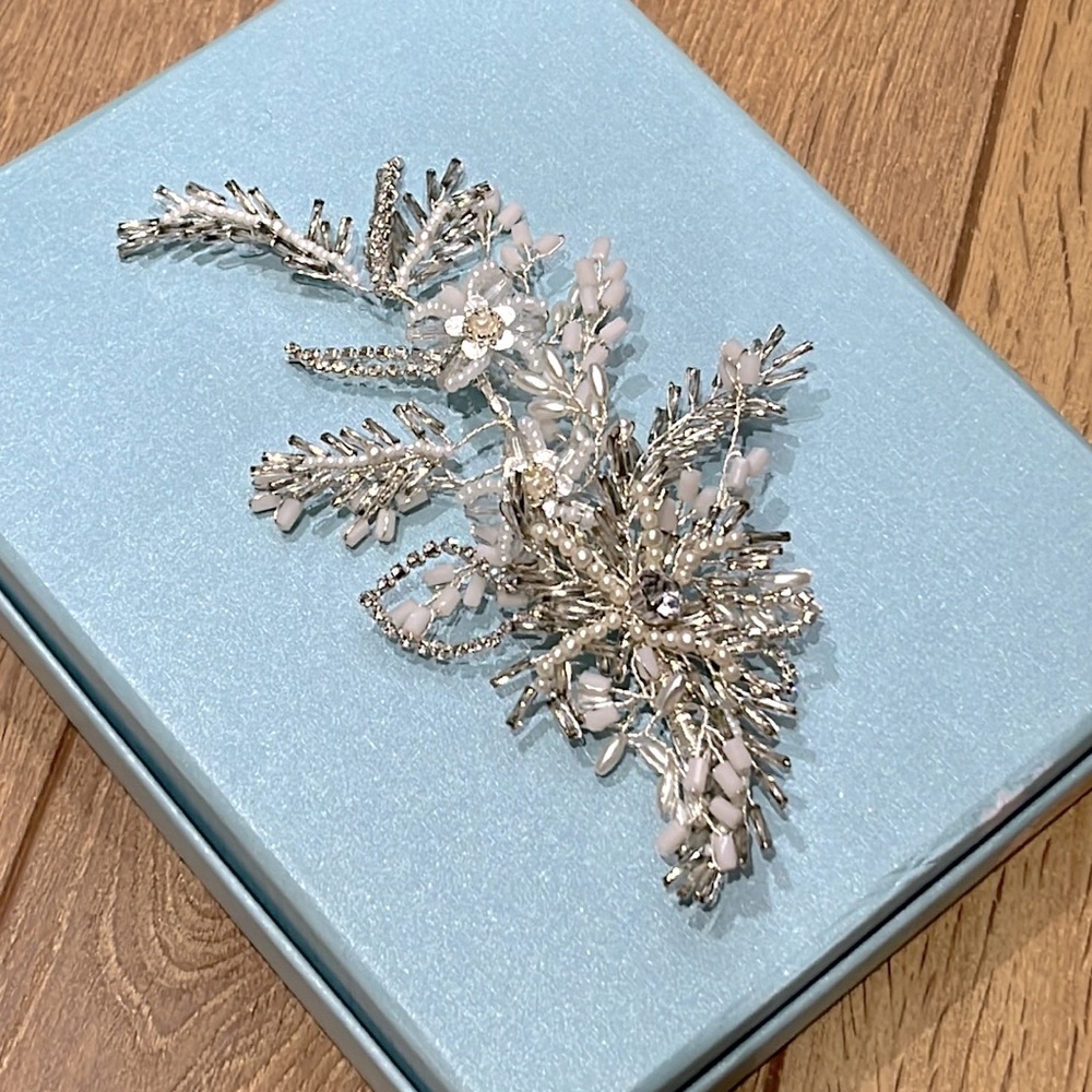 Wedding beaded hair clip